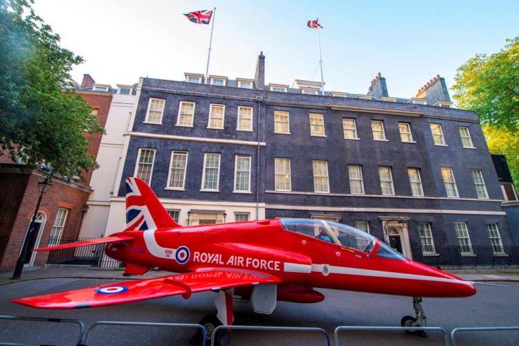 Red Arrows: The UK's World-Class Aerobatic Display Team