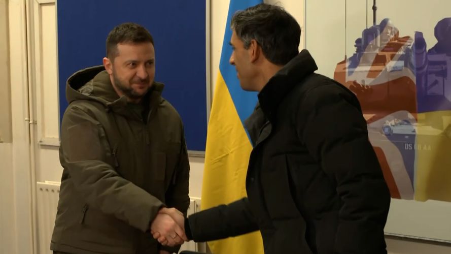 Prime Minister Rishi Sunak and the President of Ukraine Volodymyr Zelensky visit Lulworth Camp 08022023 CREDIT POOL