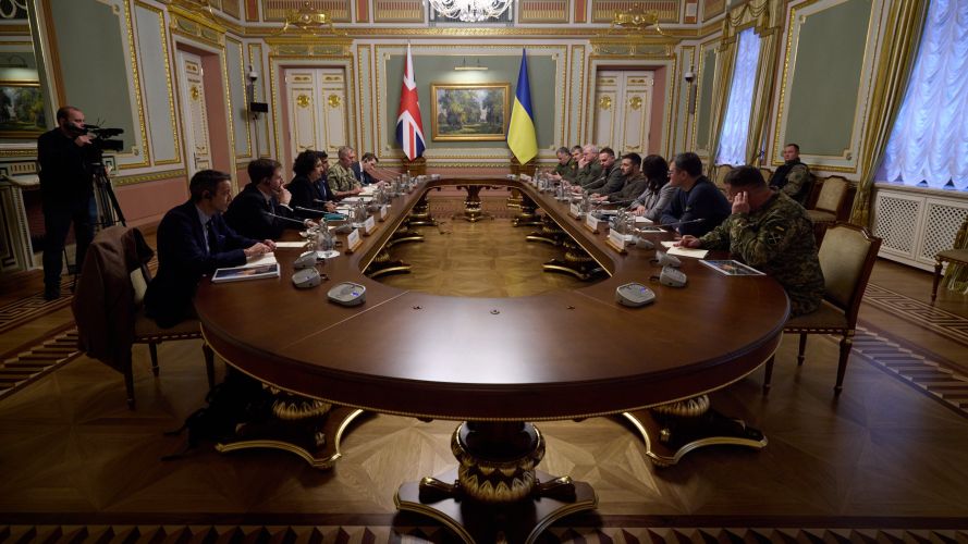 Prime Minister Rishi Sunak sat down with members of the Ukrainian government and military leaders 19112022 CREDIT UKRAINE GOV,NO 10 DOWNING STREET, FLICKR.jpg