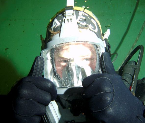 Prince Harry during a dive with Royal Navy at Defence Diving School 311007 CREDIT MOD
