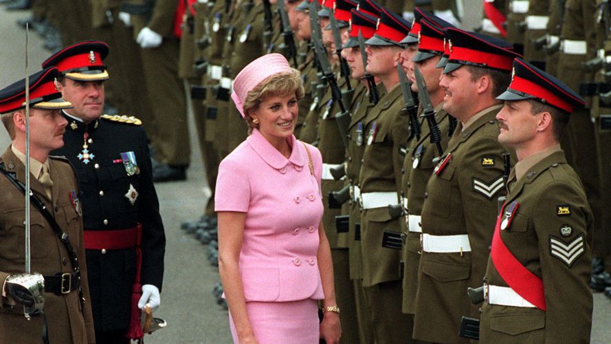 The Princess of Wales inspecting the Princess of Wales's Royal Regiment, in 1995 (Picture: PA Images/Alamy)