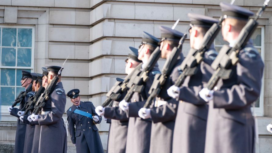 RAF Regiment at Buckingham Palace ahead of Changing the Guard ceremony 010222 CREDIT PA ALAMY.jpg