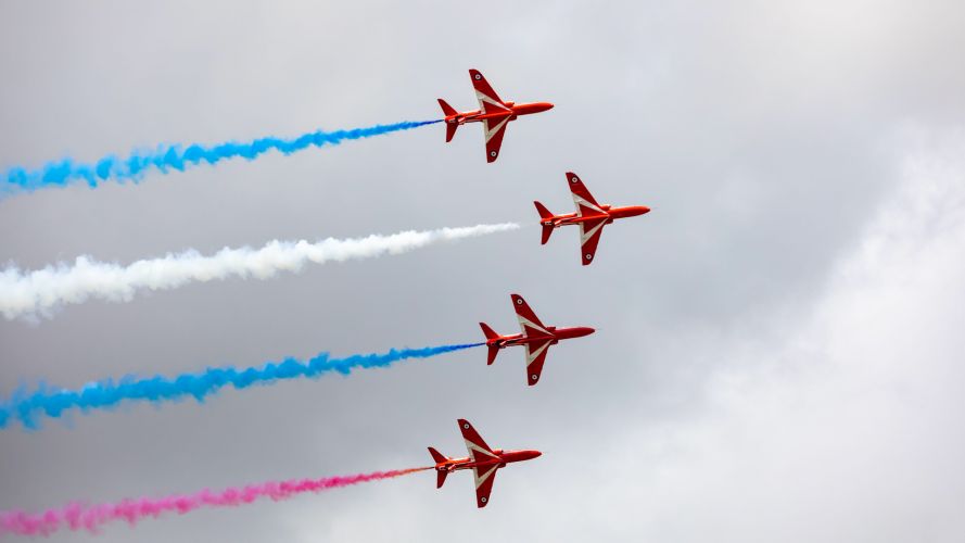Red Arrows Display Royal International Air Tattoo 2023 RIAT RAF Fairford Gloucestershire Image ID 2RCM3J1 150723 CREDIT Mark Dunn, Alamy Live News