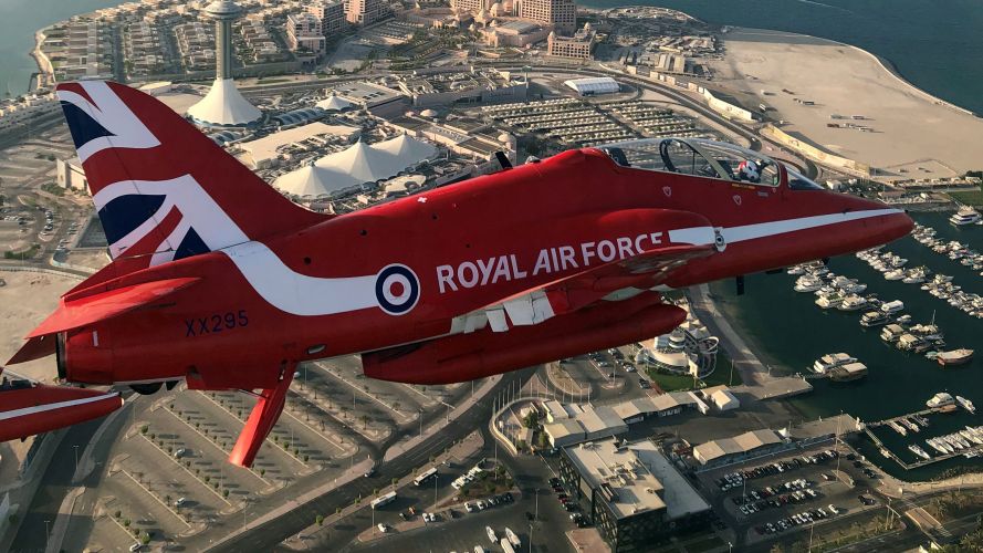 Red Arrows along the Corniche in UAE marking the UAE 50th anniversary 05112021 Credit MOD Crown Copyright.jpg 