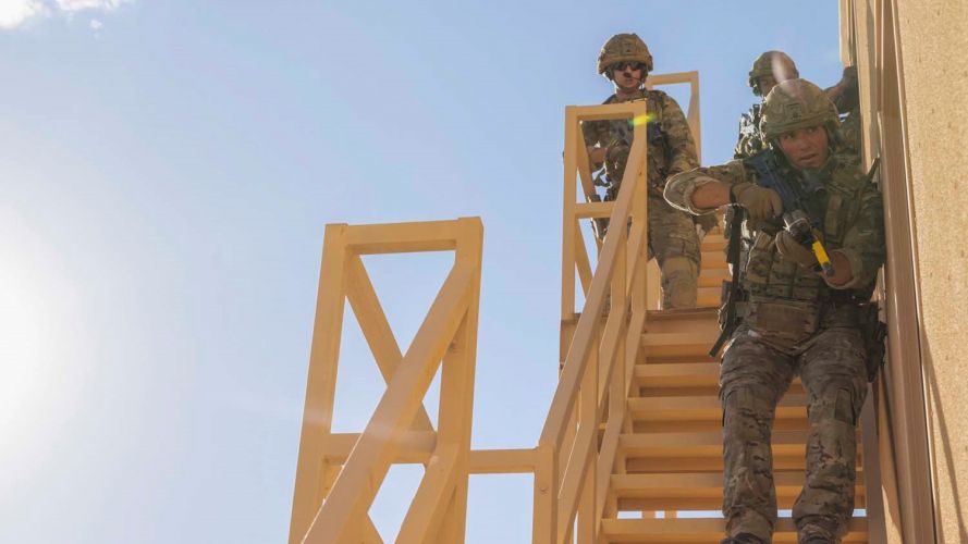 Royal Marines completing desert exercise in California 15102021 Credit Navy MOD.jpg