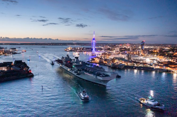 	Royal Navy Amateur Maritime Image Prize winner, taken by Lt Cdr Shaun Rotster 
