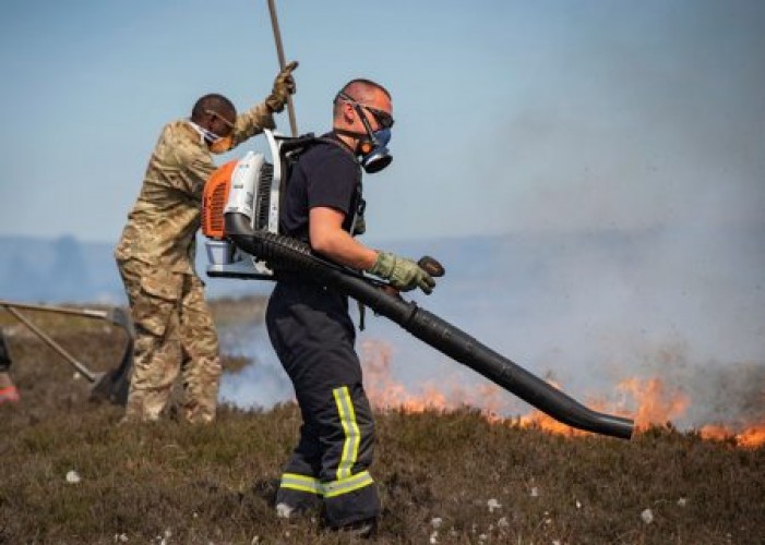 Army battle a wildfire on Saddleworth Moor