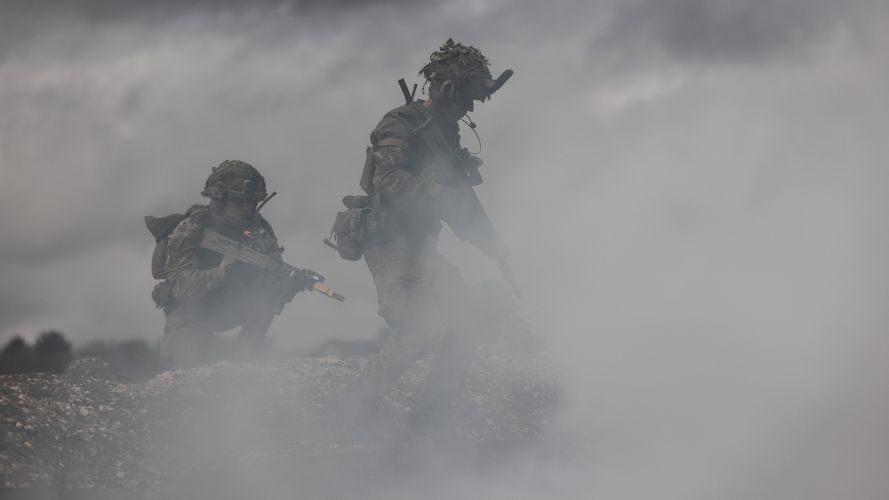 Soldiers use smoke to cover movement during an attack on Exercise Iron Cyclone 27072023 CREDIT MOD.jpg