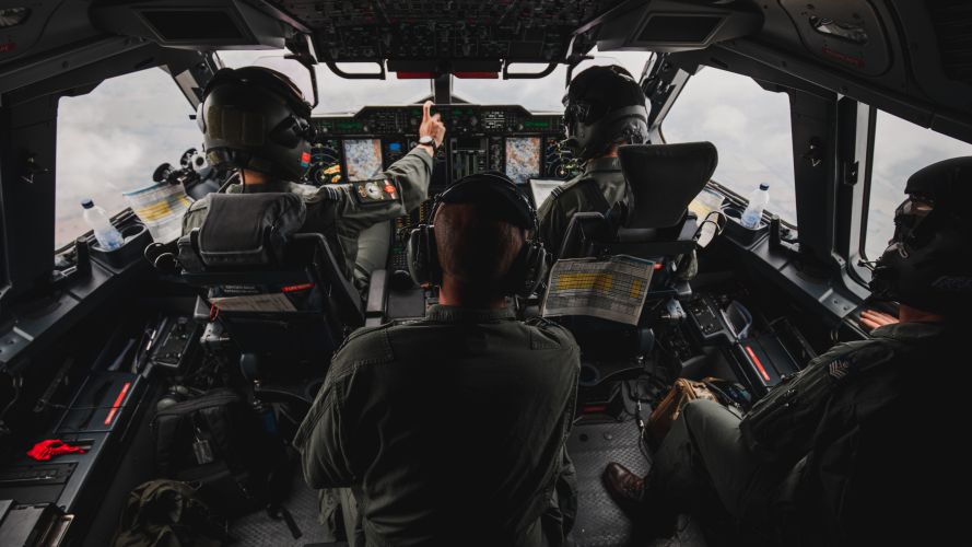 Student pilots and loadmaster fly the Mach loop in a A400M Atlas 19082022 CREDIT RAF.jpg