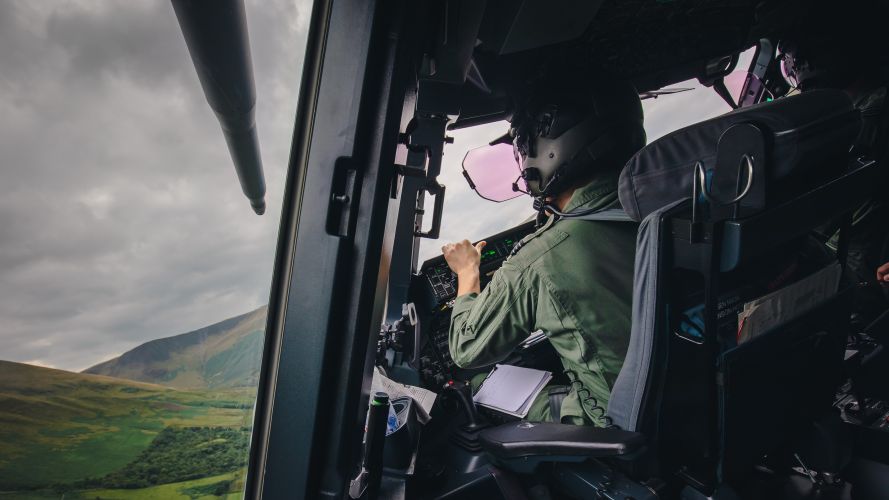 Student pilots fly Mach loop in a A400M Atlas 19082022 CREDIT RAF.jpg