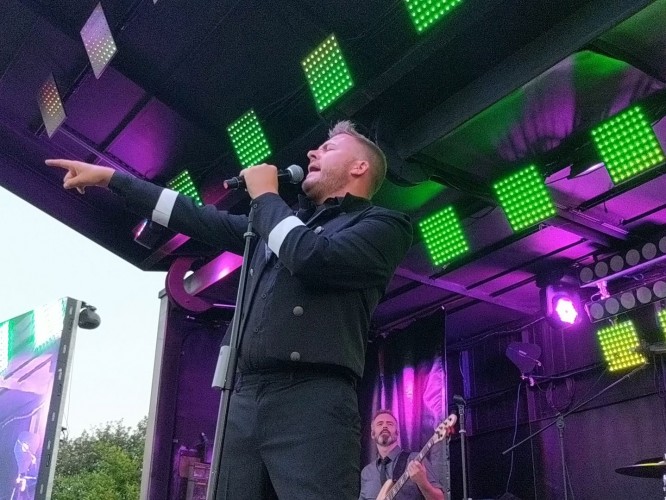 Rule the World (Take That Tribute) perform at RAF Marham 2018 9
