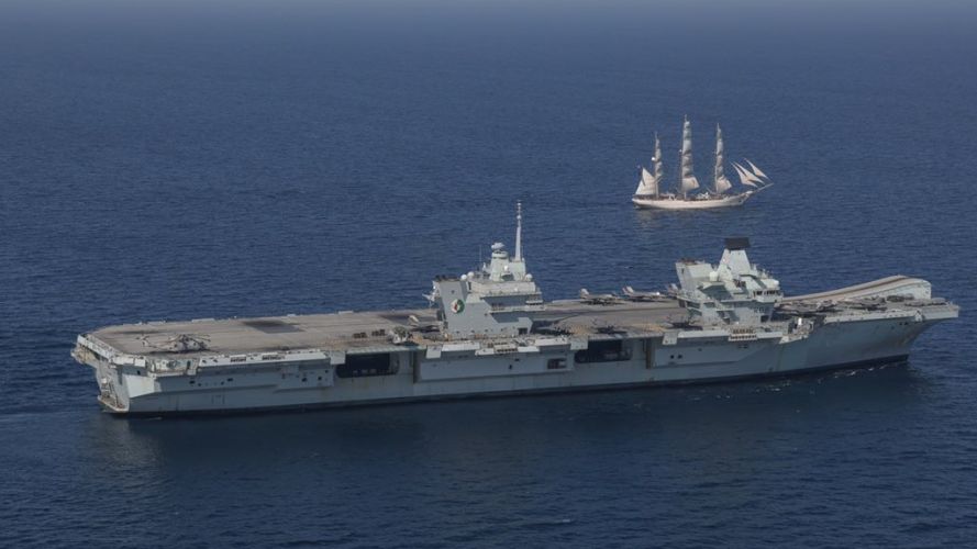 Two Fleet Flag Ships side-by-side in Oman, Shabab Oman II and HMS Queen Elizabeth 31102021 Credit HMSQE Twitter.jpeg 