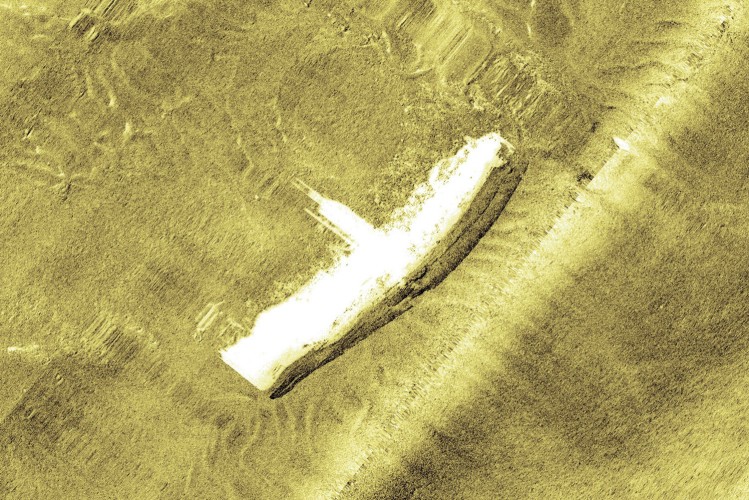 Side scan sonar survey of the U-8 First World War Submarine showing conning tower, radio masts and periscope (c) Historic England