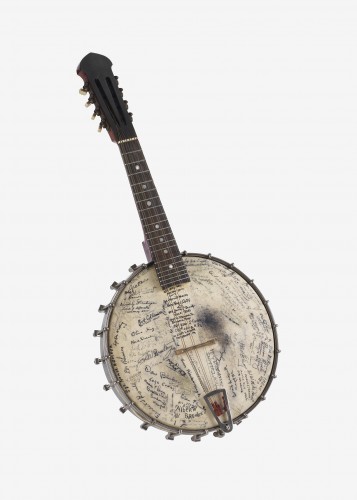 A banjo signed by the US 4th Fighter group, formed from three RAF Eagle Squadrons of volunteer American pilots.