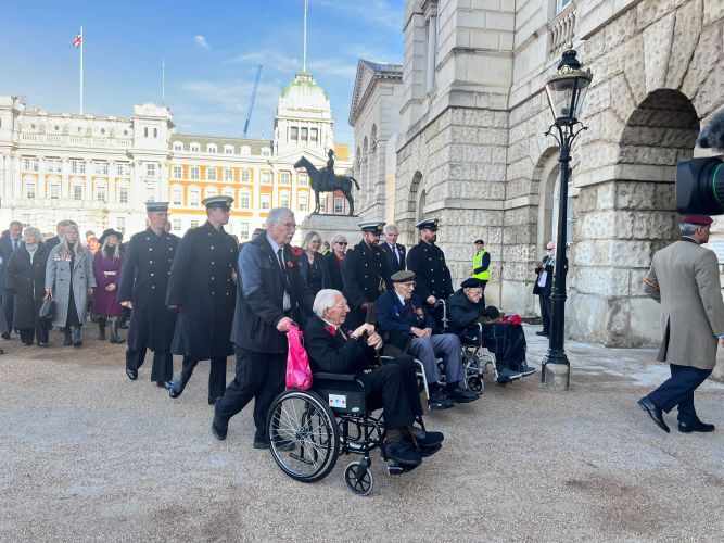 Veterans and servving personnel set off for the Remembrnce march from Horse Guards to Whitehall