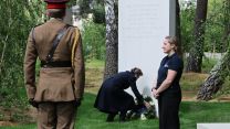 Princess Anne at CWGC unveiling cred CWGC
