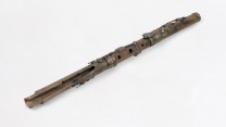 Flute in C. Rosewood, rings and valves in silver, head in ivory. B valve ruined.
Made by Heinrich Friedrich Meyer, Hanover before 1897.