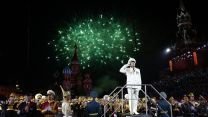 Fireworks go off over Red Square during the closing ceremony of the Spasskaya Tower Festival 2019, Moscow (Picture: PA).