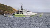 HMS Severn leaves Falmouth with Western Approaches paintwork 190821 CREDIT BOB SHARPLES