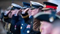 Image ID 2J5NGCM Armed forces members during Dawn Service commemorating Anzac Day at the New Zealand Memorial at Hyde Park Corner, London 25042022 CREDIT PA,Alamy Stock Photo.jpg