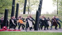 Image ID 2J5NGCT A haka is performed during Dawn Service commemorating Anzac Day at the New Zealand Memorial at Hyde Park Corner, London 25042022 CREDIT PA,Alamy Stock Photo.jpg