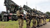 Image ID 2XBBN74 German and Ukrainian soldiers stand in front of Patriot anti-aircraft missile systems visit Ukrainian President Zelensky 11062024 CREDIT Alamy EXP 23112024.jpg