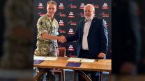 Chair of Army Sport Major General James Senior (left) and Vice Chancellor of Loughborough University Professor Nick Jennings (right) signs the new memorandum of understanding, formalising their new relationship