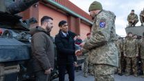 Prime Minister Rishi Sunak and President of Ukraine Volodymyr Zelenskyy visit Lulworth Camp in Dorset 08022023 CREDIT Simon Walker, No 10 Downing Street Flickr .jpg