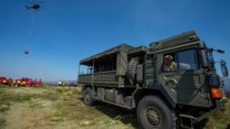 Army battle a wildfire on Saddleworth Moor