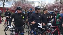 UK Armed Forces personnel cycling as part of the Captain Tom 100 Challenge (Picture: MOD).
