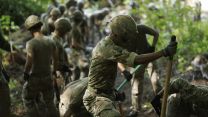 Army steps in to help with South Wales wildfires pic MOD