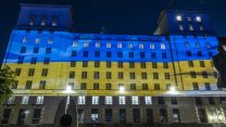 MOD Main Building lit up in yellow and blue colours of Ukraine to mark Ukrainian Independence Day on 24 August (Picture: MOD)