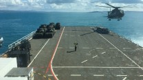 Green Merlin landing on HMS Bulwark’s flight deck