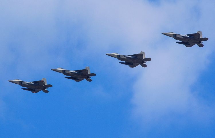 USAF F-22 Raptors Deployed To South Korea 