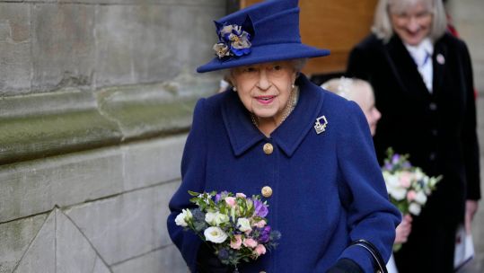  Queen Elizabeth II leaves after attending a Service of Thanksgiving at Westminster Abbey in London to mark the Centenary of the Royal British Legion 121021 CREDIT PA, ALAMY