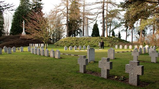 Cemetery with the last British soldier to die in World War 1