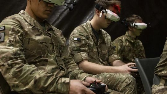 1 Div drone warfare Ranger Regiment and Royal Signals soldiers 270125 CREDIT MOD