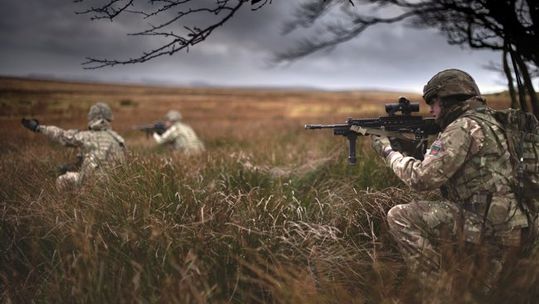 1 RIFLES on exercise in Sennybridge