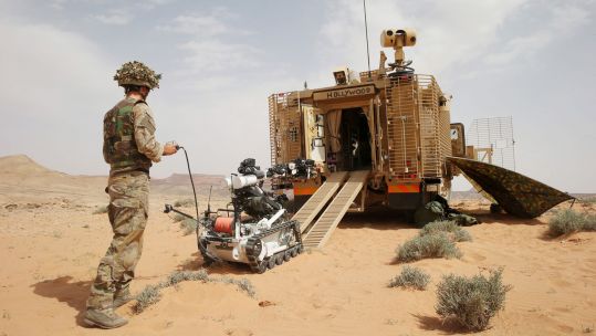11 (EOD) Regiment, Royal Logistic Corps Wheelbarrow Mk 8a SIX wheeled Mastiff Protected Patrol Vehicle Credit Defence Imagery