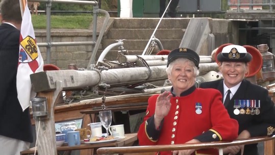 Veterans on Dunkirk Little Ship, Weybridge 