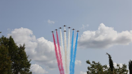 Red Arrows flypast VJ Day