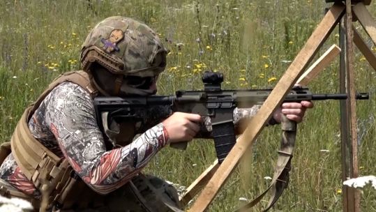 UAR-15 assault rifle