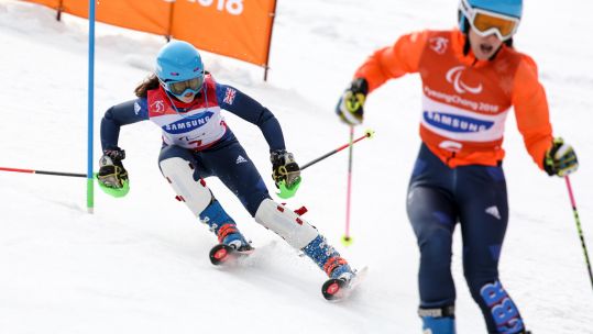 1Jen Kehoe and Menna Fitzpatrick competing Credit Alamy DATE UNKNOWN.jpg