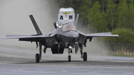 260526 An Italian F-35B Lightning II fighter taxis on a closed stretch of highway in Finland as part of the Finnish-led exercise CREDIT NATO