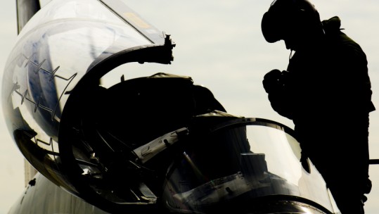 Blinded RAF Pilot Guided To Safe Landing 