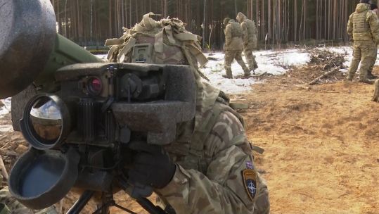 A javelin in use by British troops in Lithuania demonstrating anti-tank weapons 09032022 CREDIT BFBS.jpg