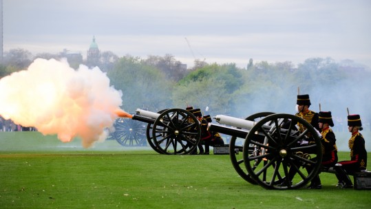 Gun Salute Royal Baby 2400418