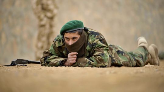 Afghan interpreter training coalition forces 141209 CREDIT  PA Images,  Alamy Stock Photo