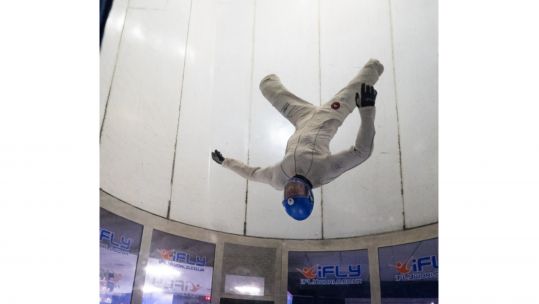 Al Hodgson in wind tunnel