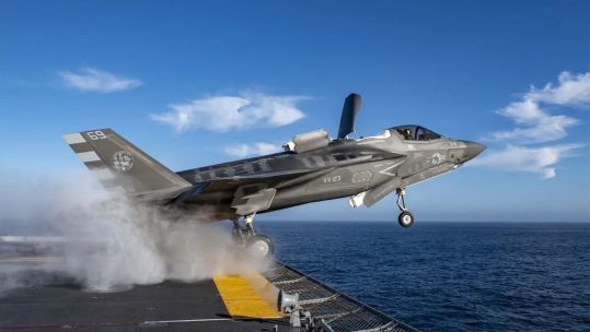 An F-35B leaves the flight deck of the Kaga